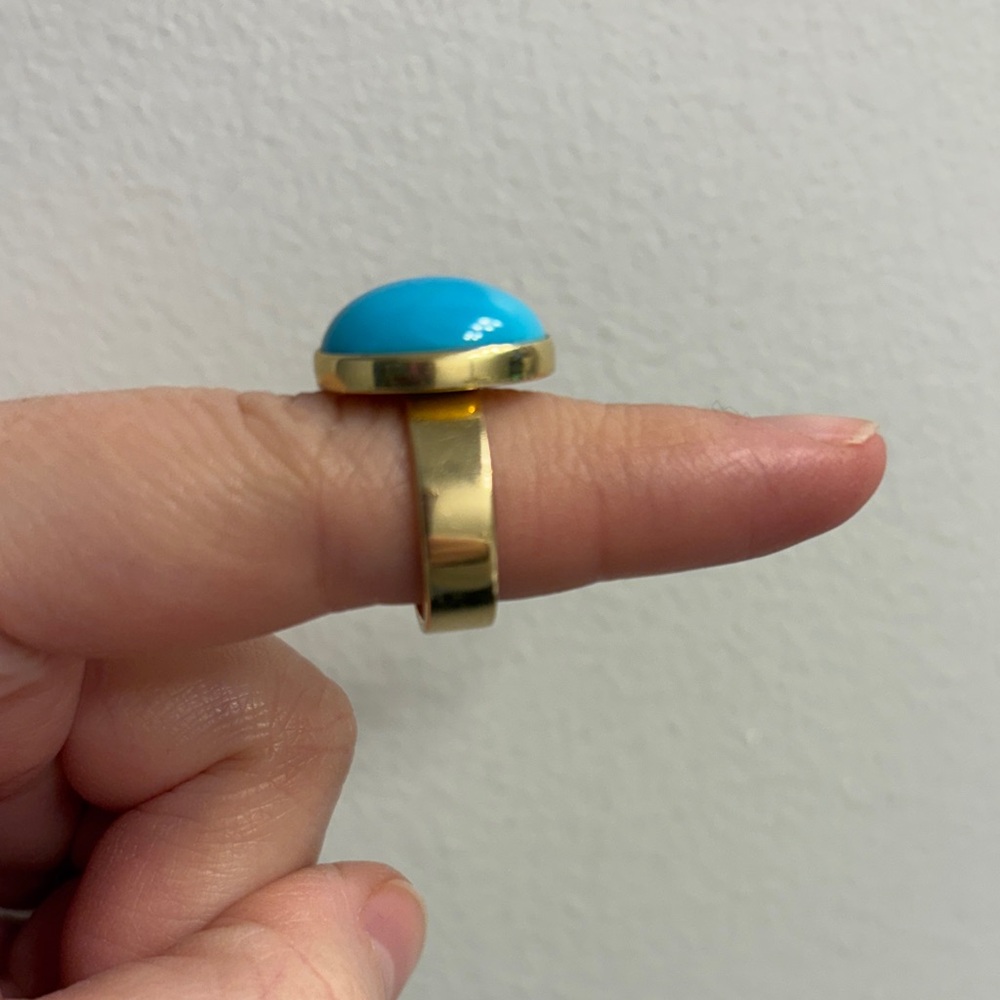 10k Yellow Gold and Turquoise Ring - Picture 3 of 6